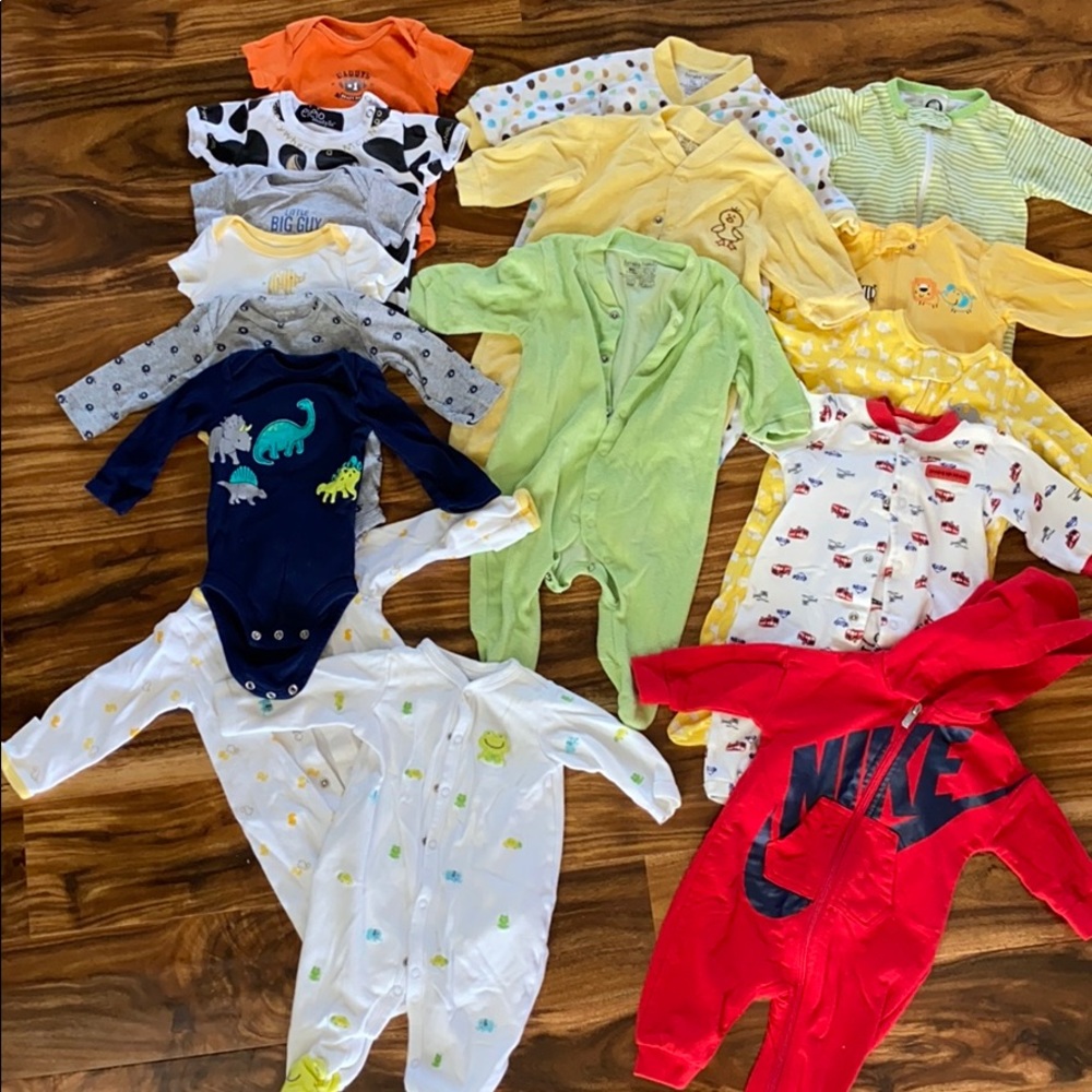 Lot of 3 month old clothes